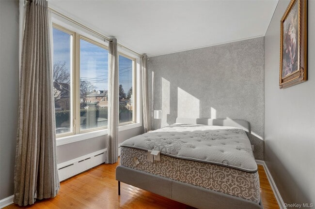 Building Photo - 822 Dean Ave