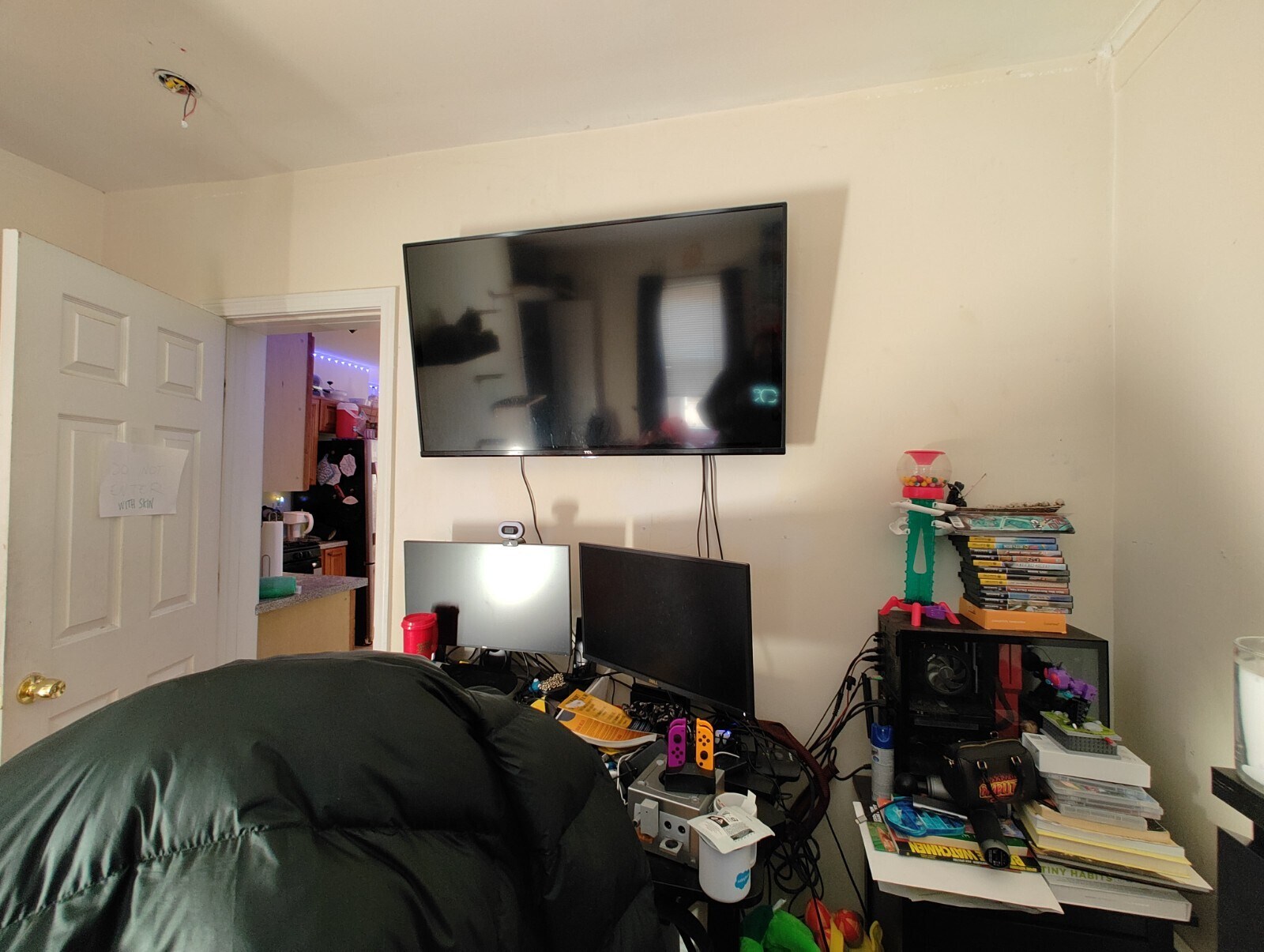 Building Photo - 9 Medford St