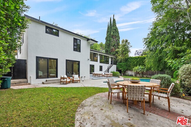 Building Photo - 11346 Thurston Pl