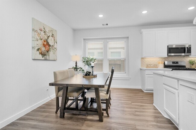 Building Photo - 440 Flowering Lotus Ct