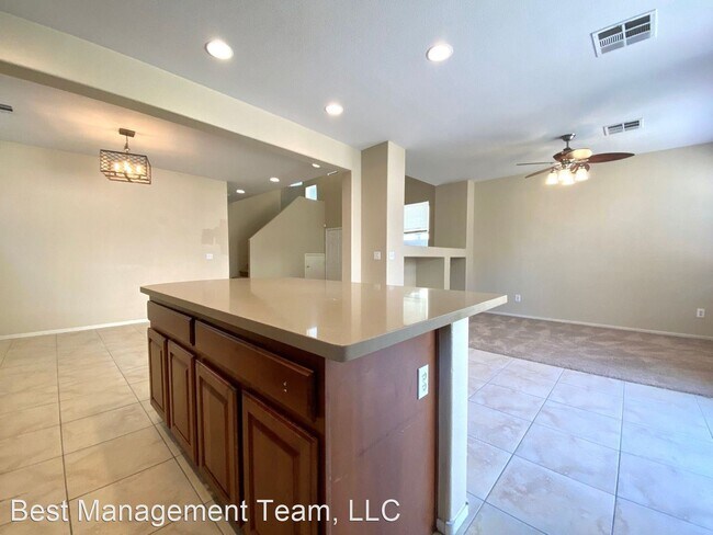 Building Photo - 3 br, 2 bath House - 9118 Wine Cellar - Wi...