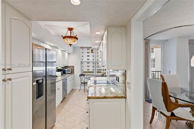 Building Photo - 4280 Galt Ocean Dr