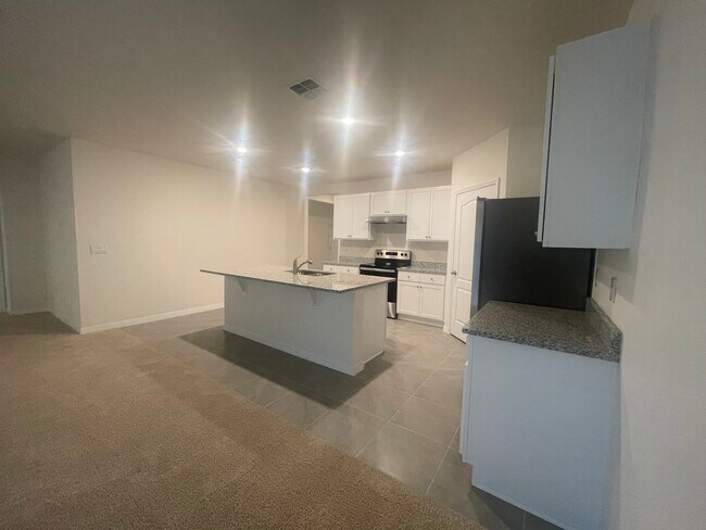 Building Photo - 3241 Silas Dr