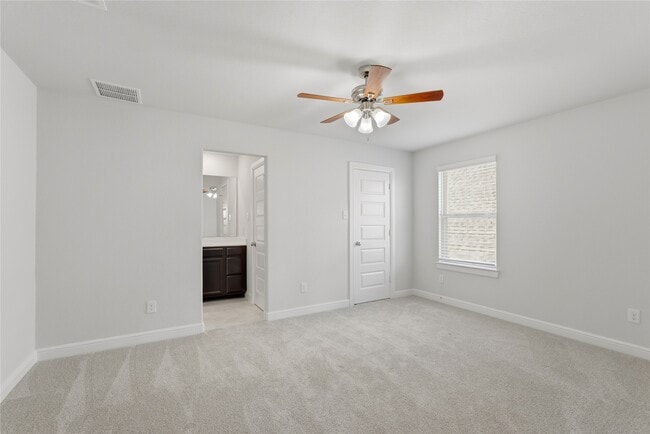 Building Photo - 15846 Weston Ridge Dr