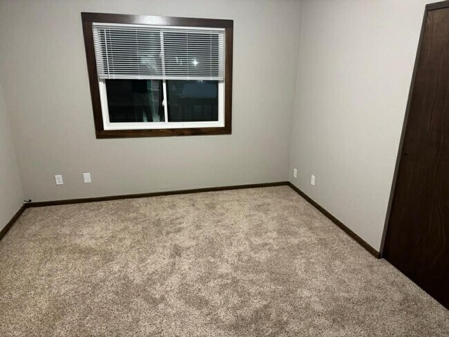 Building Photo - 1705-1709 Kimball