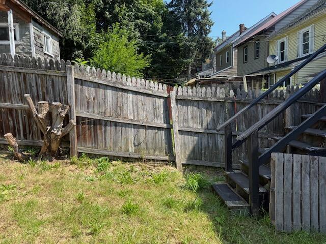 Building Photo - 310 Spruce Ave