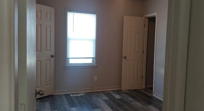 Building Photo - 19148 Hilton Dr