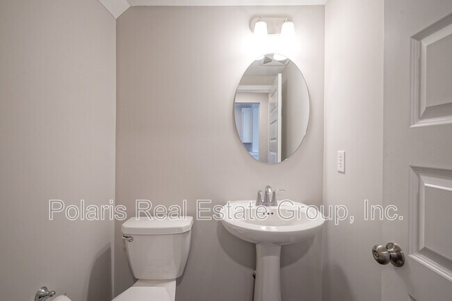 Building Photo - 8239 Bostic Dr
