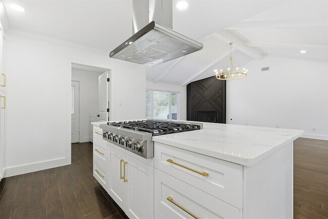 Building Photo - 2410 Del Norte St