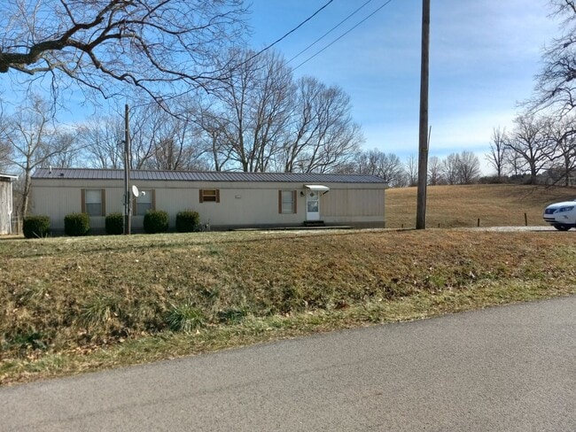 Building Photo - 2 Bedroom In Mount Sterling!