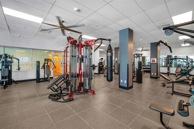 Building Photo - 2501 S Ocean Dr