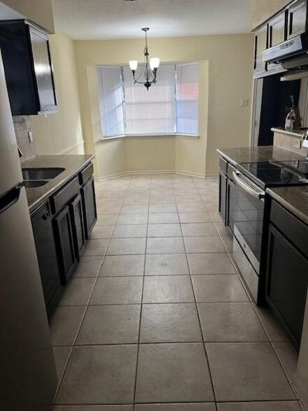 Building Photo - 15814 Havenhurst Dr