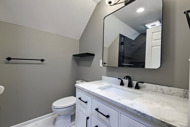 Building Photo - North Campus OSU Renovated Single Family H...