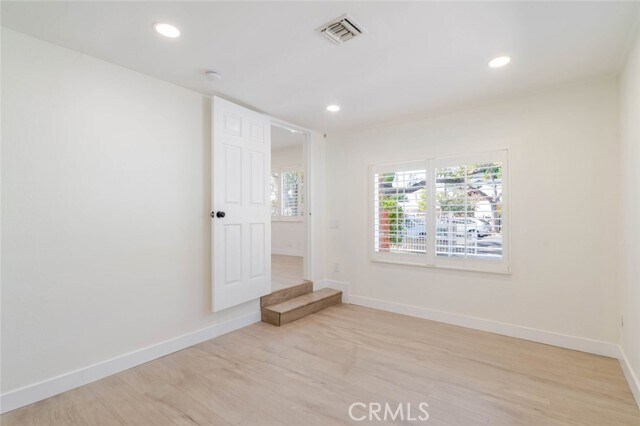 Building Photo - 8108 Lemona Ave