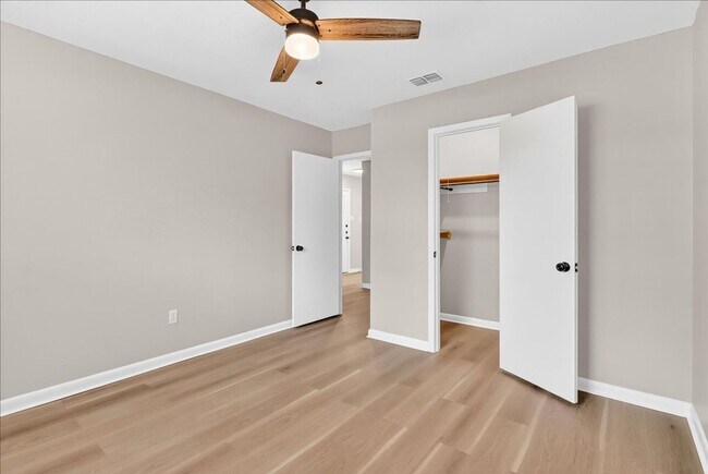 Building Photo - 11613 Cripple Creek Dr
