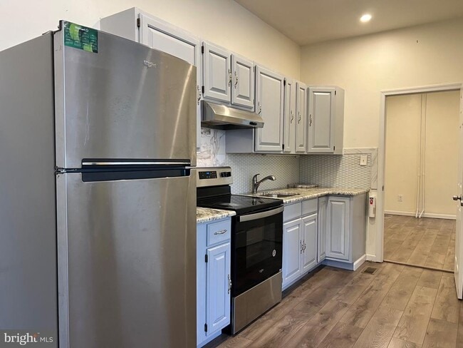 Building Photo - 1600 S LeCount St