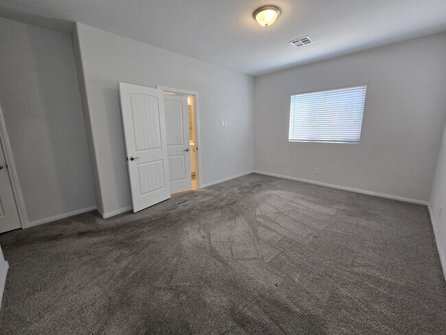 Building Photo - 5846 Steinbeck Vly St