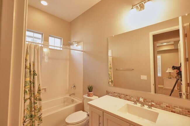 Building Photo - 26627 N 104th Way