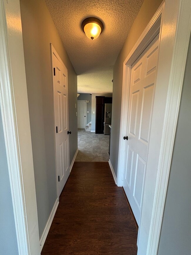 Building Photo - Beautiful 3-BR Colonial with Huge Bonus Room in Summerhaven!