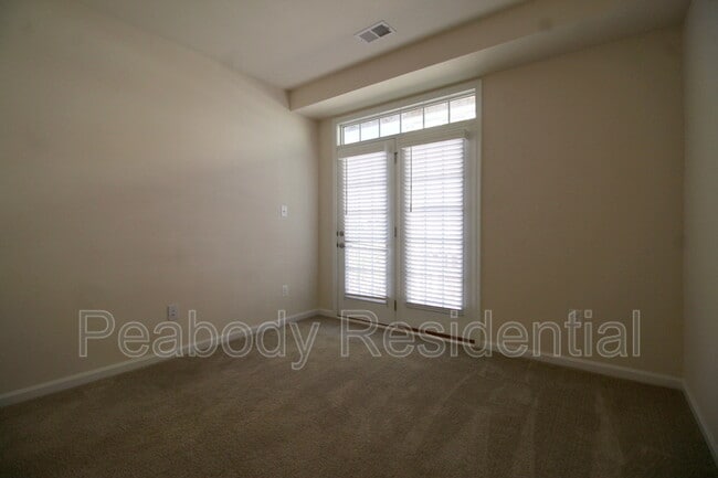 Building Photo - 13615 Air and Space Museum Pkwy