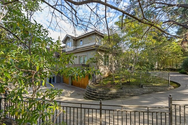 Building Photo - 7BR / 6BA Los Altos Home with Elevator, 3-Car Garage & EV Charging