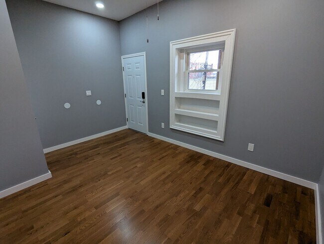 Building Photo - 171 Remsen St