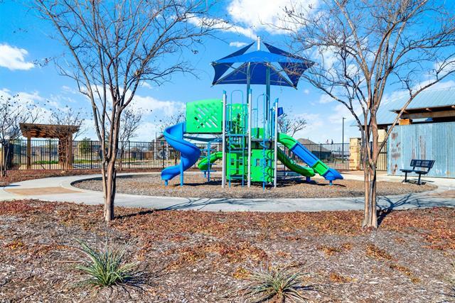 Building Photo - 712 Cool Cyn Trl