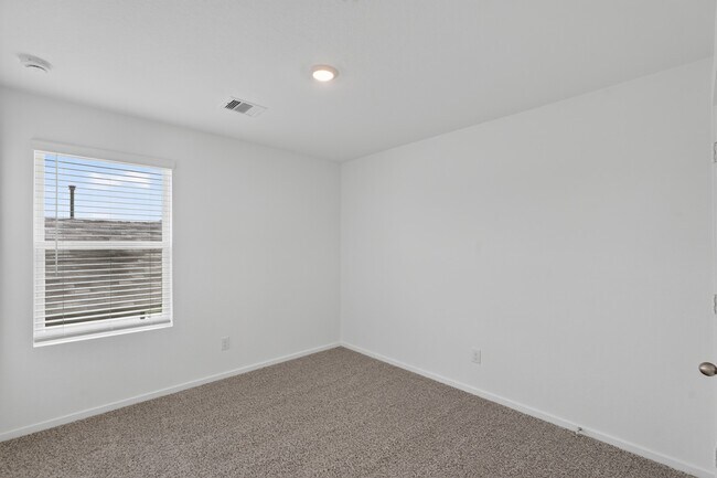 Building Photo - 40818 Hawthorne Glades St