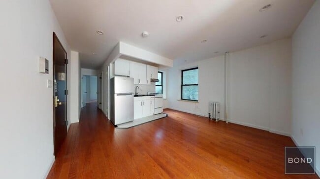 Primary Photo - 3 bedroom in Manhattan NY 10003