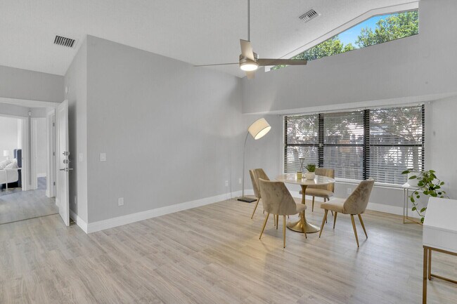 Building Photo - 13834 Geranium Pl