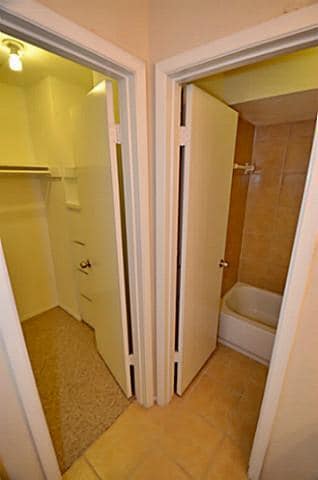 Building Photo - 7619 Pebblestone Dr