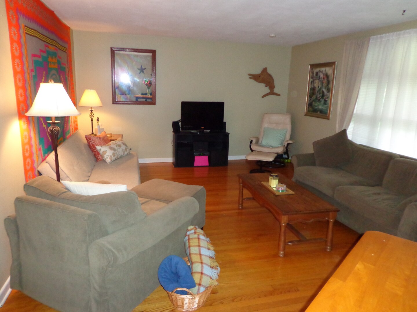 Building Photo - 301 Roosevelt Ave