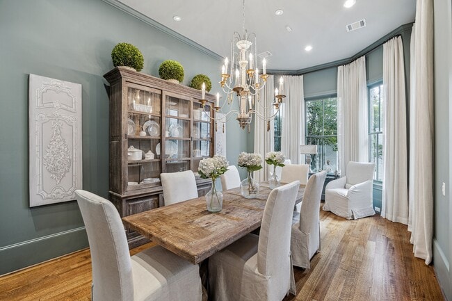 Building Photo - 3240 Bammel Ln