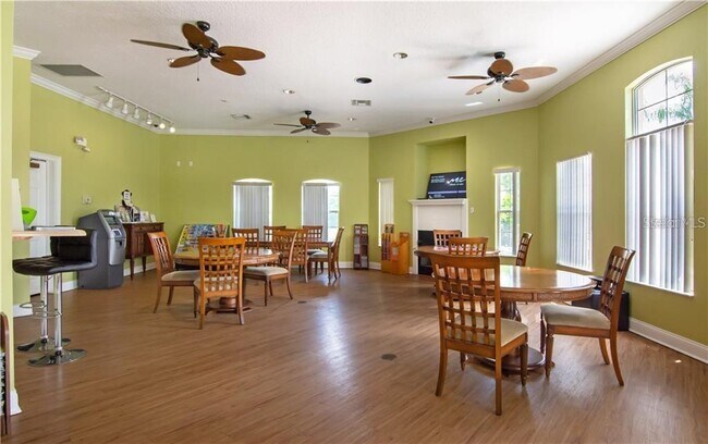 Building Photo - 8544 Sunrise Key Dr