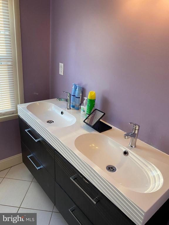 Building Photo - 4531 32nd St