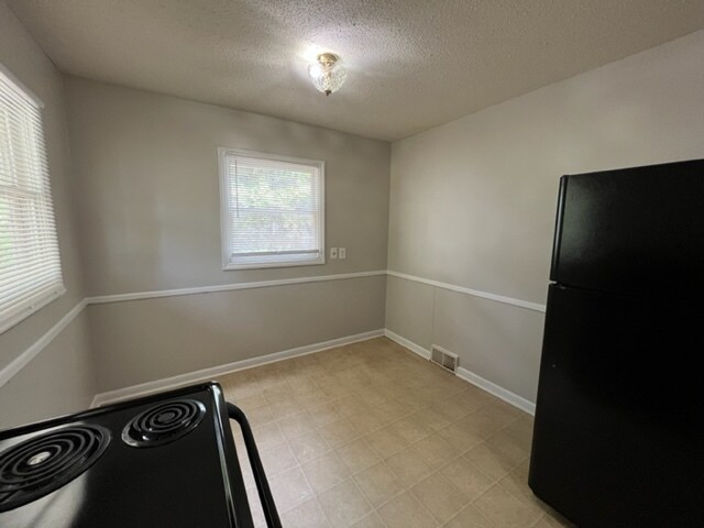 Building Photo - 1508 Hanner St