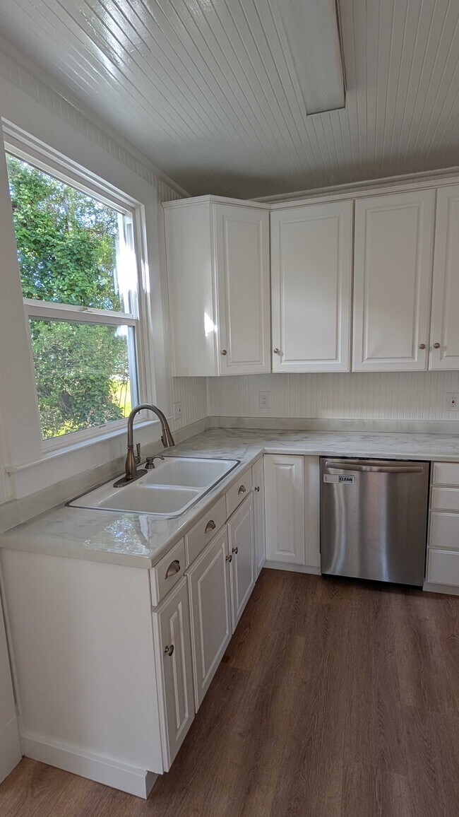 Building Photo - 541 Mason St