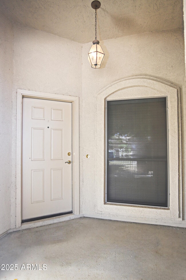 Building Photo - 4953 S Moss Dr