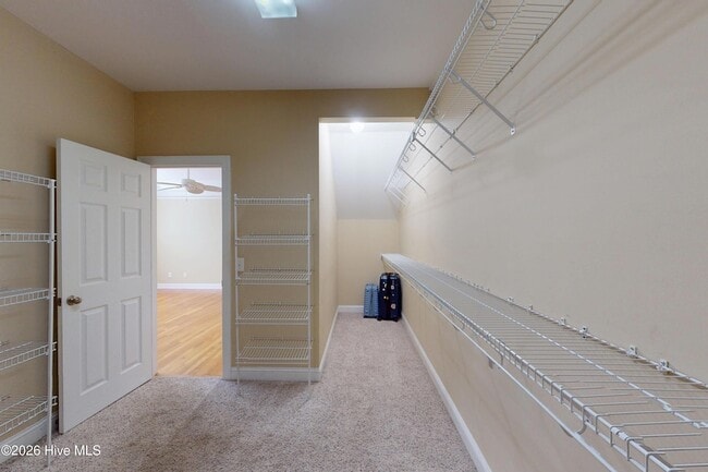 Building Photo - 3 Shenecossett Ln