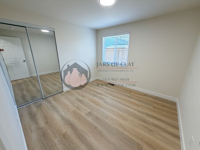 Building Photo - Campbell Duplex- #2025-1764