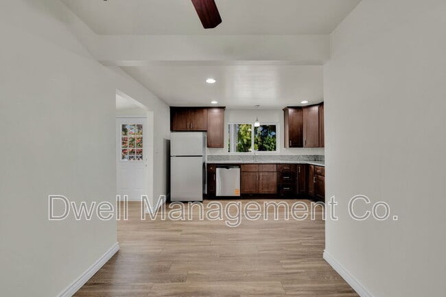 Building Photo - 8355 Golden Ave