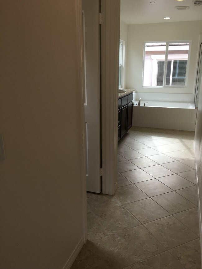 Building Photo - 888 Madison Court