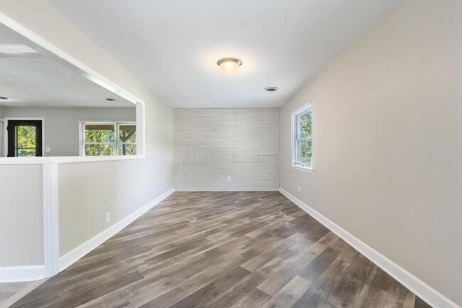 Building Photo - 2972 Dixon Rd SW