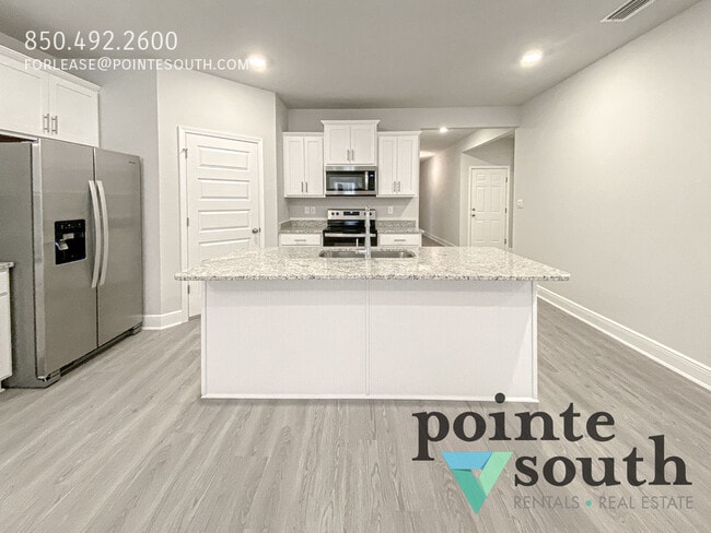 Building Photo - 13156 Shoshoney Cir