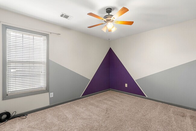 Building Photo - 5160 Oaks Landing Ct