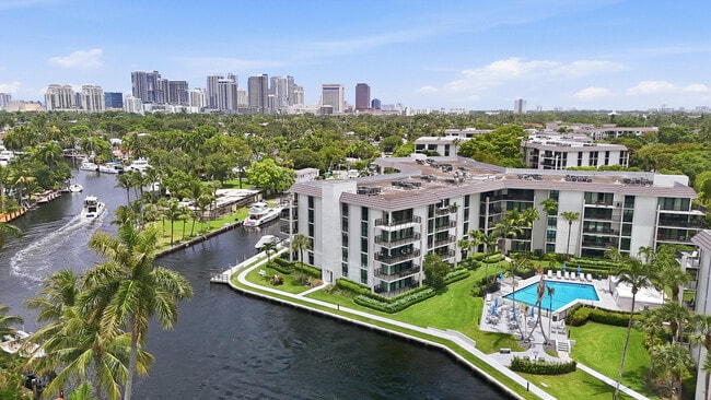 Building Photo - 1301 River Reach Dr