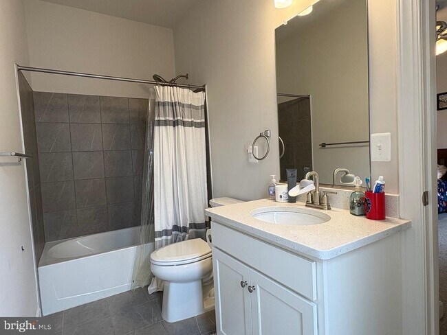 Building Photo - 7312 Mountaineer Dr