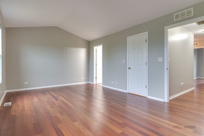 Building Photo - 496 Belvedere Ln