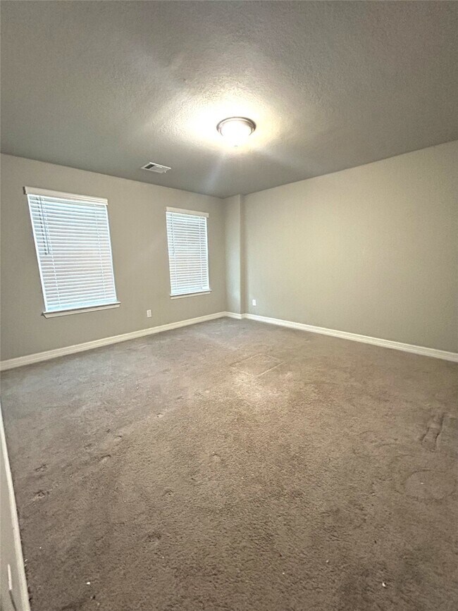 Building Photo - 119 Buttonwood Ct