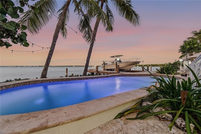 Building Photo - 16 North Dr